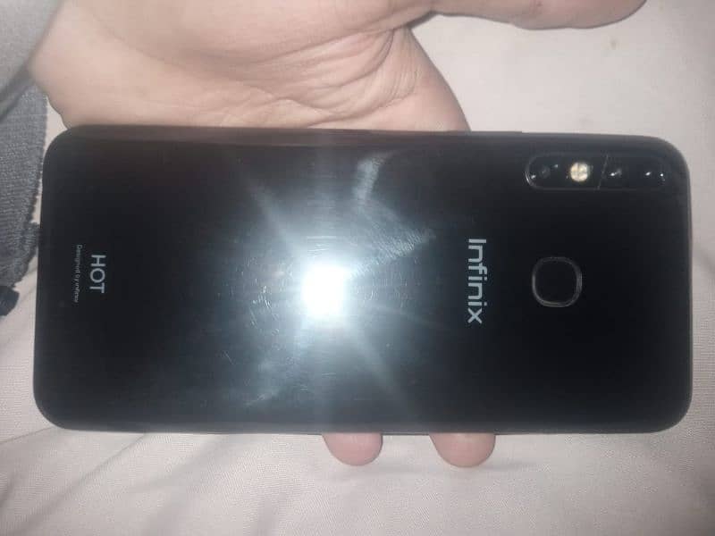 Infinix hot 8 4GB 64GB all ok good condition exchange possible 1