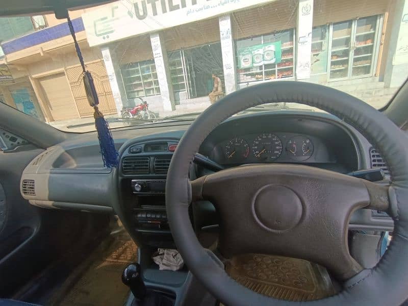 Suzuki Baleno 2003 6