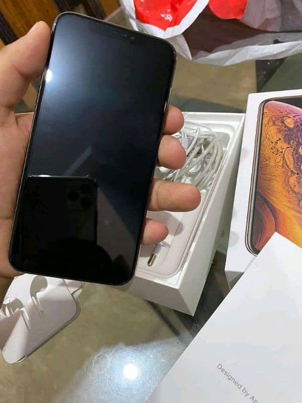 Apple iphone Xs max 256 gb Momery Full Box 03193220609 0