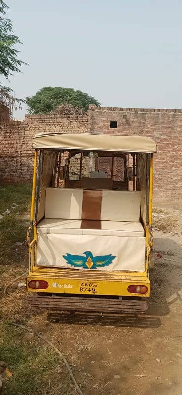 Taze Raftar CNG auto rakshaw 2