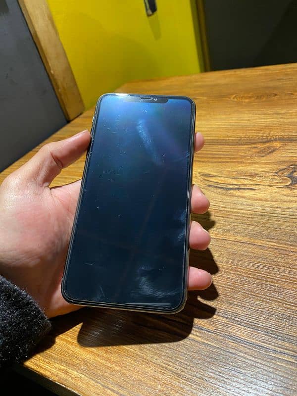 iphone 11 pro max 1