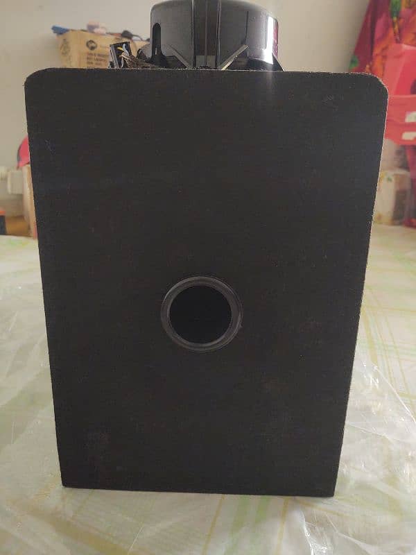 Original Imported Branded American Bose woofer heavy crunchy deep Bass 9