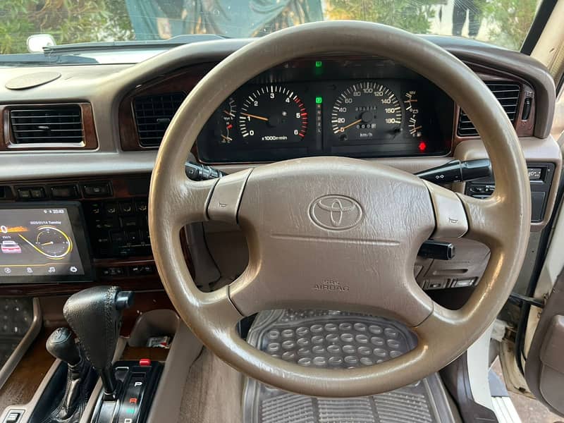 Toyota Land Cruiser 1990 8