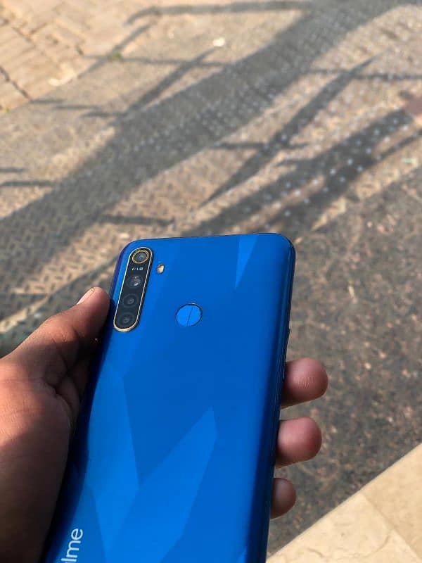 REALME 5 0