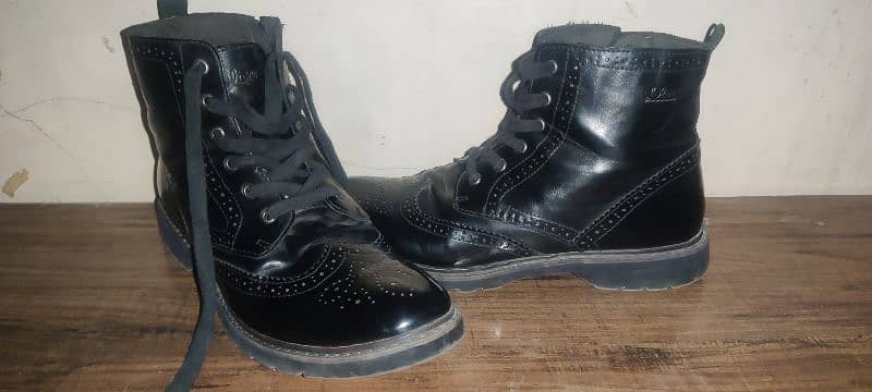 calca embroidi shoes black color 2