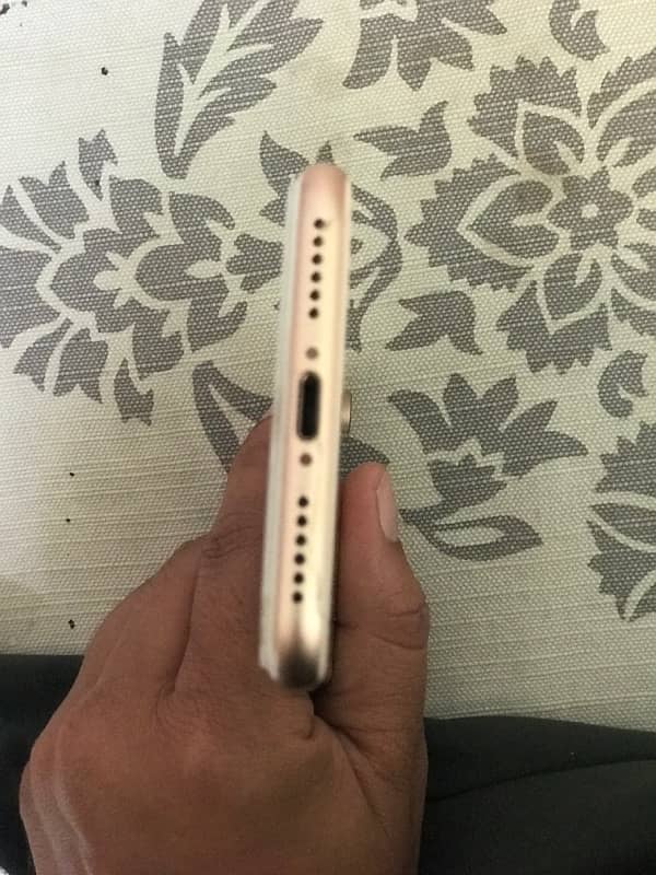 i Phone 8 Non PTA for sale 4