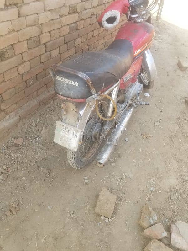 Honda 70 bike 3