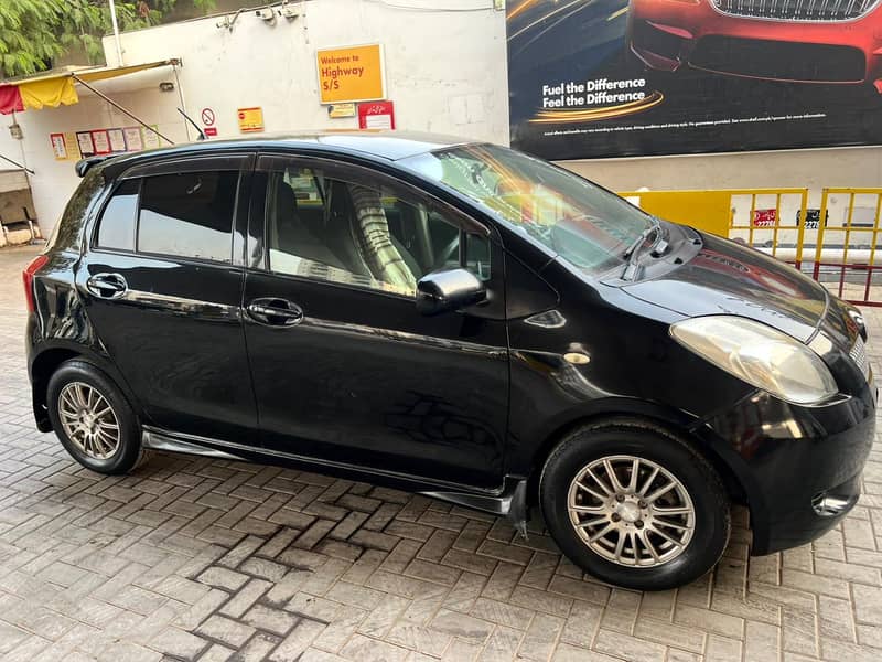 Toyota Vitz 2006 original 1300cc 4