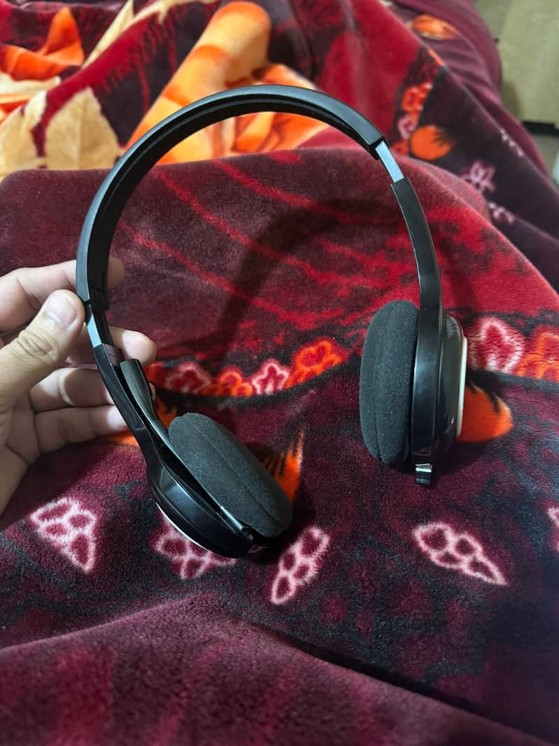 Logitech H600 Headphones 0