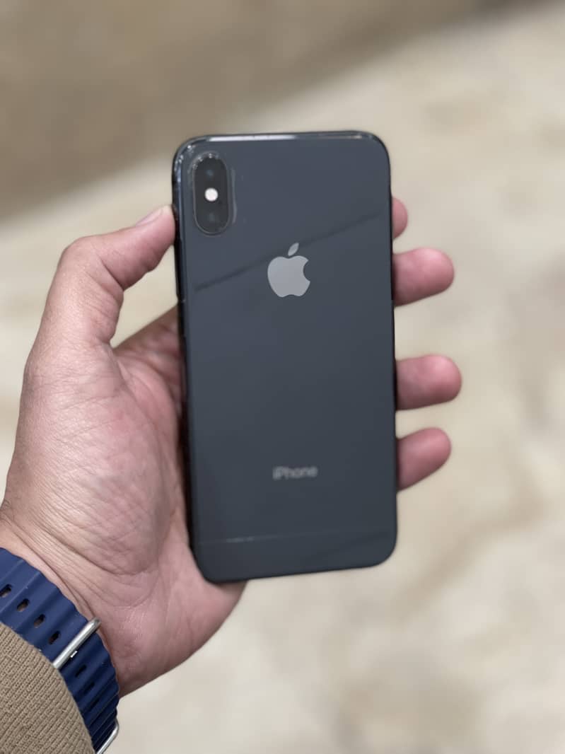 Apple iPhone X 3