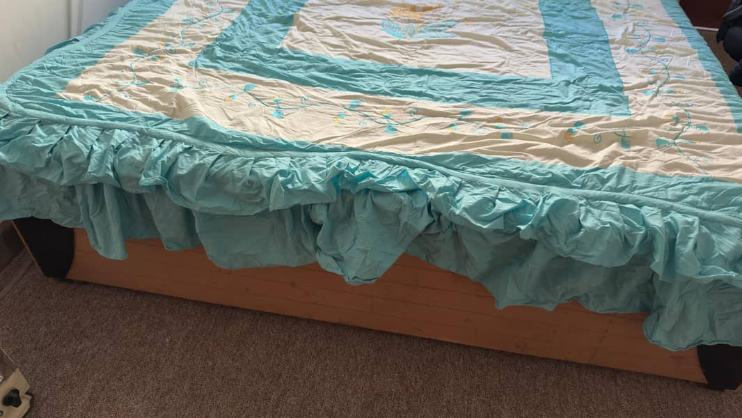 King Size Bed with Matress in Good Condition for Sale 5