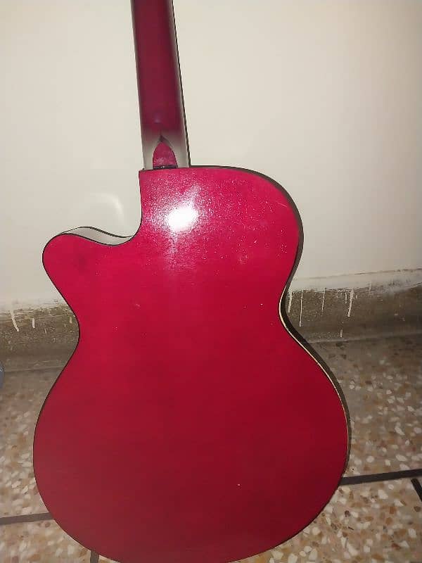 guitar with bag and pick 2