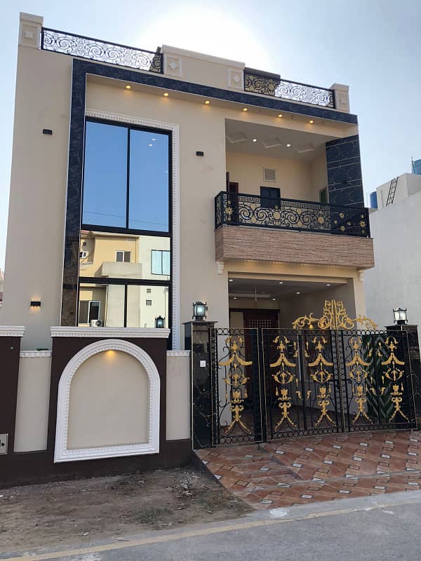 5 Marla House Available - Executive Block- Affordable Price 0