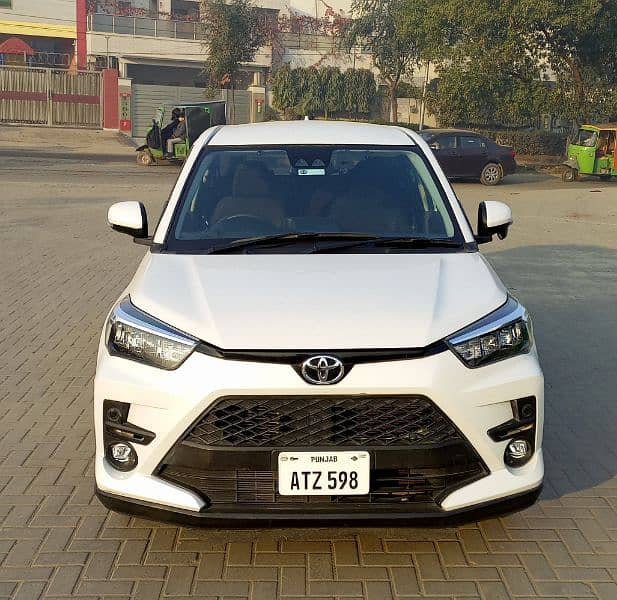 Toyota Raize 2021 B2B Genion Car look like Toyota Prius Aqua 0