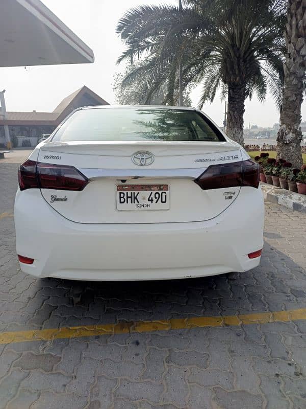 Toyota Altis Grande 2016/2017 1