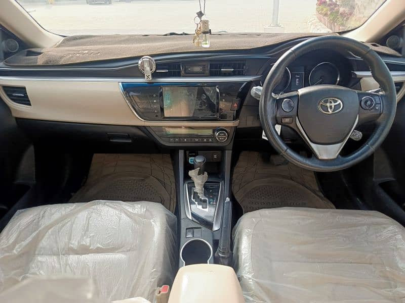 Toyota Altis Grande 2016/2017 3