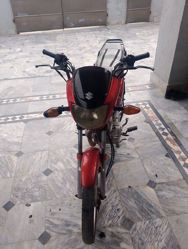 2 bikes for sale Honda cb125f 2021  Suzuki 110 2017 7