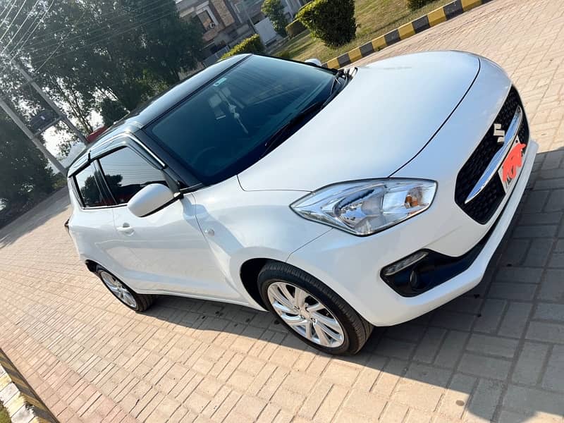 Suzuki Swift GL CVT 2022 2