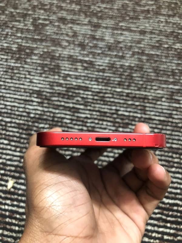 Iphone 12 ( red ) 3