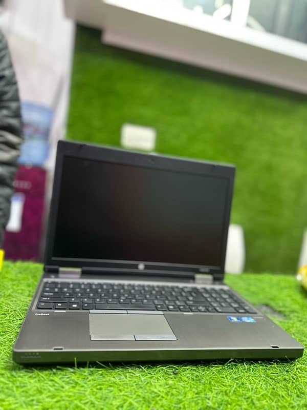 hp probook i5.3rd generation or i5.2nd generation  4 gb / 320 gb hdd 3