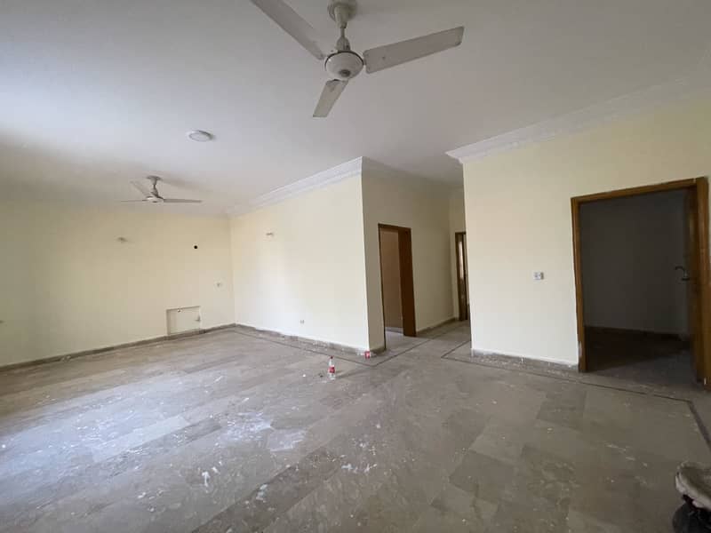 Cantt Properties Offers 1KANAL House Available For Rent In Phase 1 DHA 7