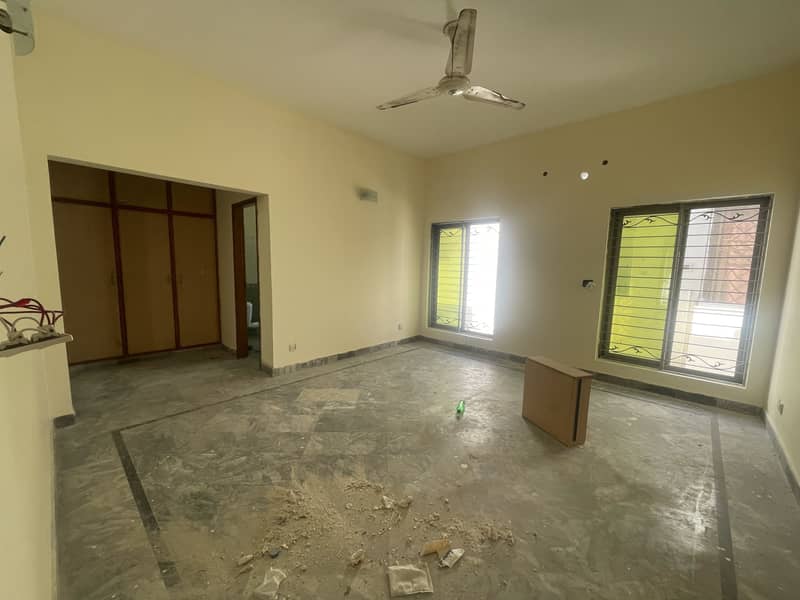 6 Bed Room Double Unit 1 KANAL House Available For Rent In Phase 4 DHA 15