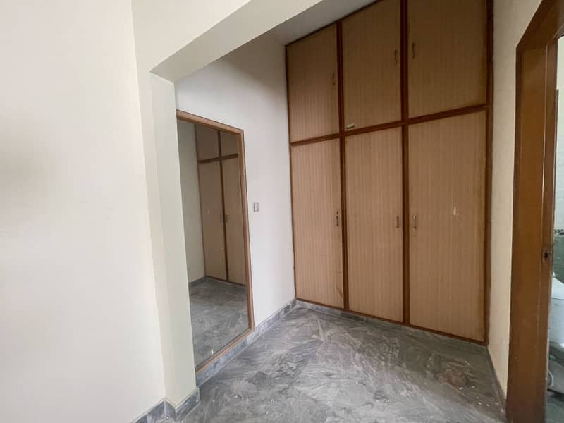 6 Bed Room Double Unit 1 KANAL House Available For Rent In Phase 4 DHA 17