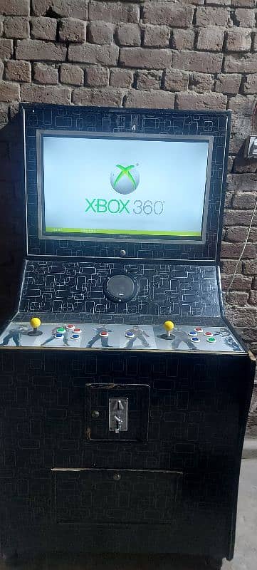 xbox video game with 32 inch led 1