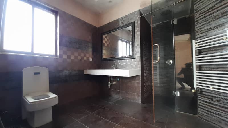 UNDER Renovation 6 Bed 1 KANAL House Available For Rent In Phase 4 DHA 26