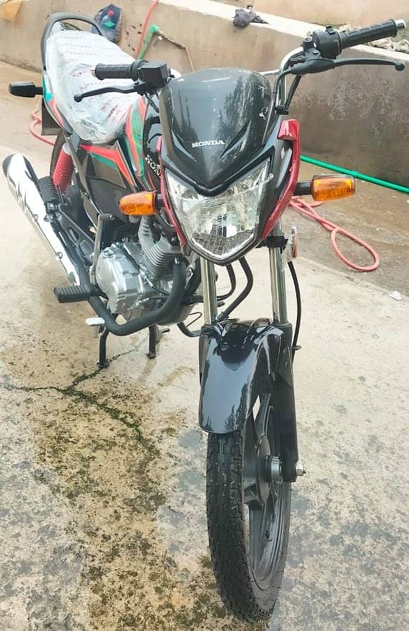 Honda CB 125F |  Model 2024 | Islamabad Number | 246 Km's Driven 2