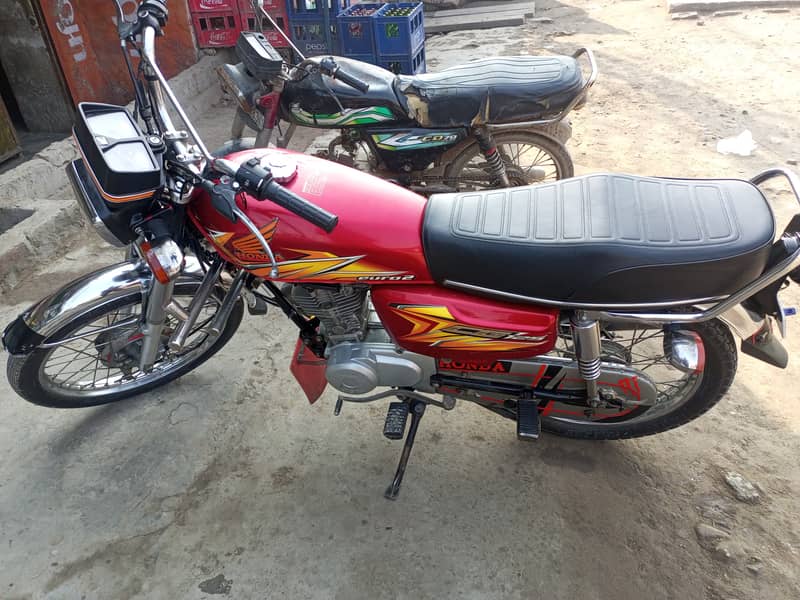 Honda 125 model 2021,0302.46,21,,4,,21  new condition 5