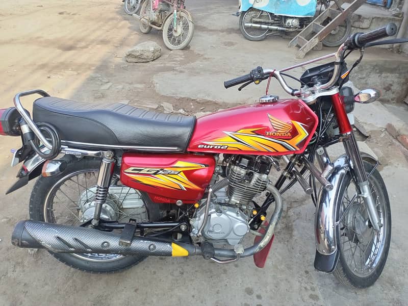 Honda 125 model 2021,0302.46,21,,4,,21  new condition 10