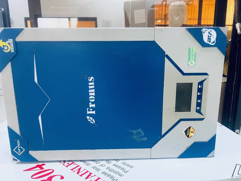 Fronus Infineon Plus PV7000 Grid Tied Hybrid Inverter 4