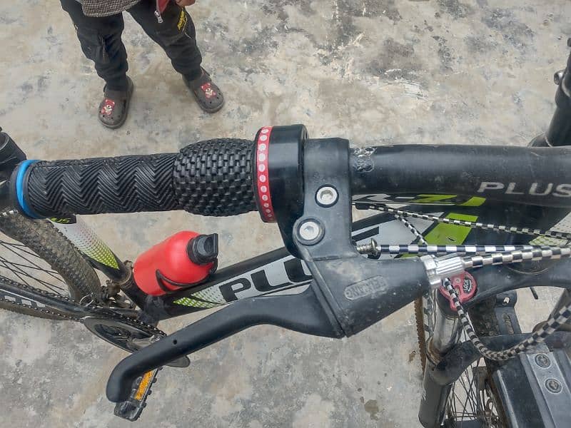 MOUNTAIN BIKE PLUS KOE KAAM NAHE HAI GEAR BRAIK VIP HAI 12