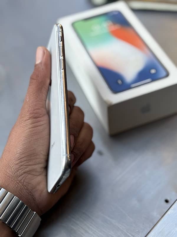 iPhone X 256gb pta approved 1