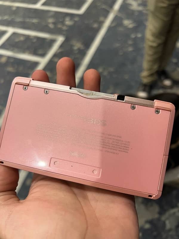 Nintendo 3ds in good condition 1