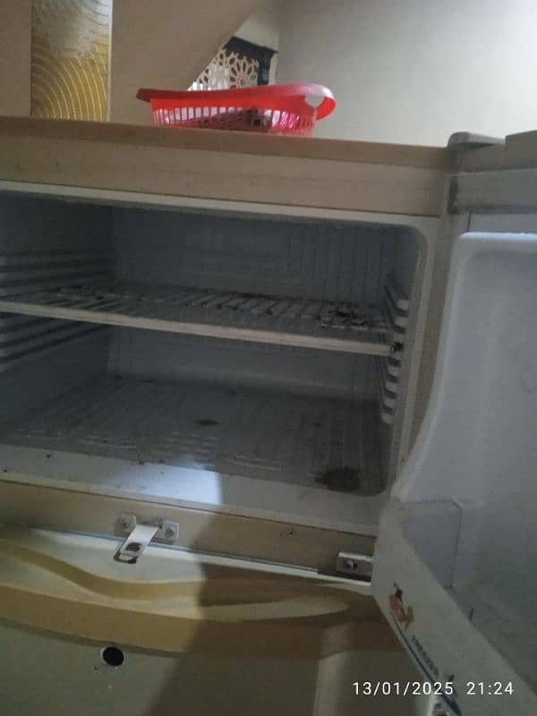 Fridge 4