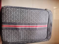 Medium Size Imported Suitcase For Urgent Sale