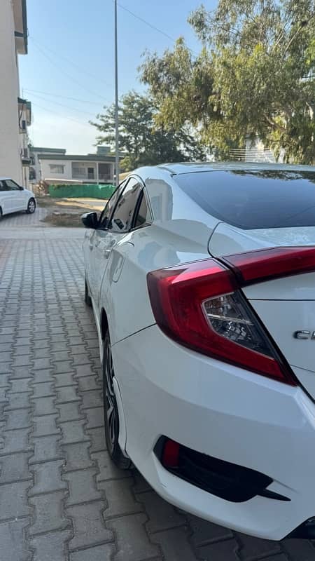 Honda Civic 2016 7