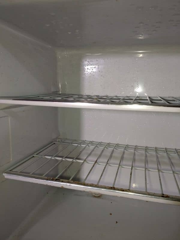 Haier larg refrigerator 4