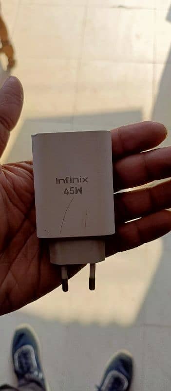 infinix note 30 8+8 256 with original charger and cable, no exchange 8