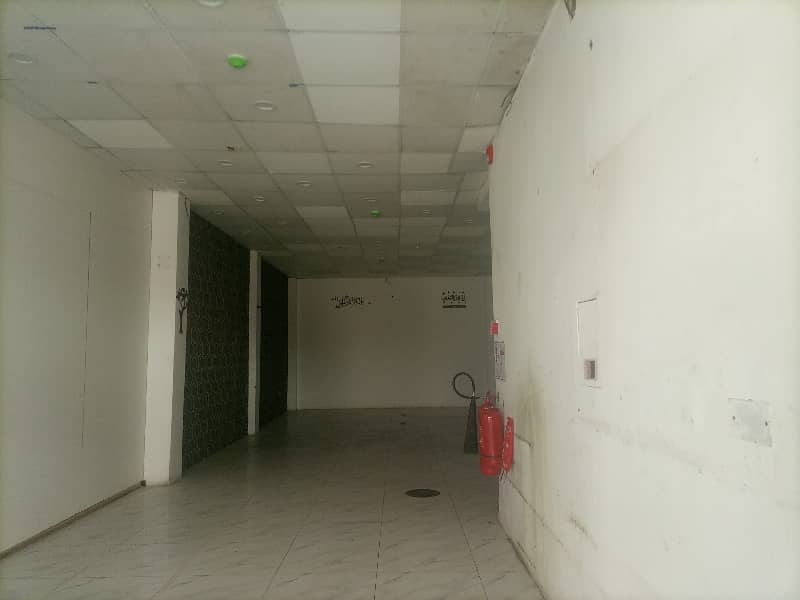 3.5 Marla Ground Floor Shop Available For Rent 3