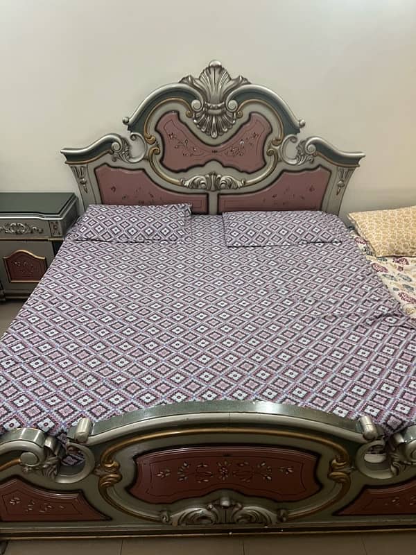 Bed for sale with side tables 2