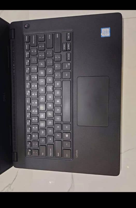 Dell Latitude i5 8th generation laptop 1