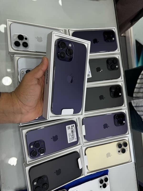 iPhone 14 Pro 256 GB and 512 GB 7