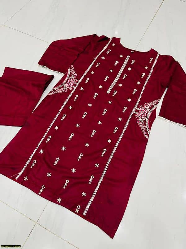 2 Pcs woman stitched linen Embroidered suit 0