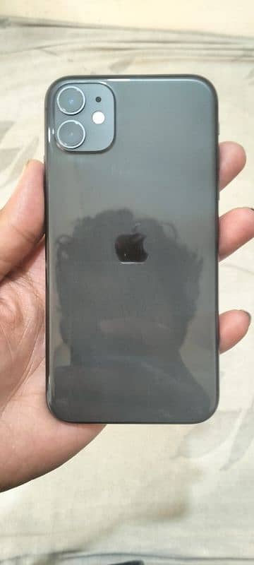 I Phone 11 black (10/10) For Sale Single Use 2