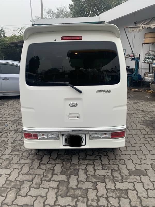 Daihatsu Hijet 2016 1