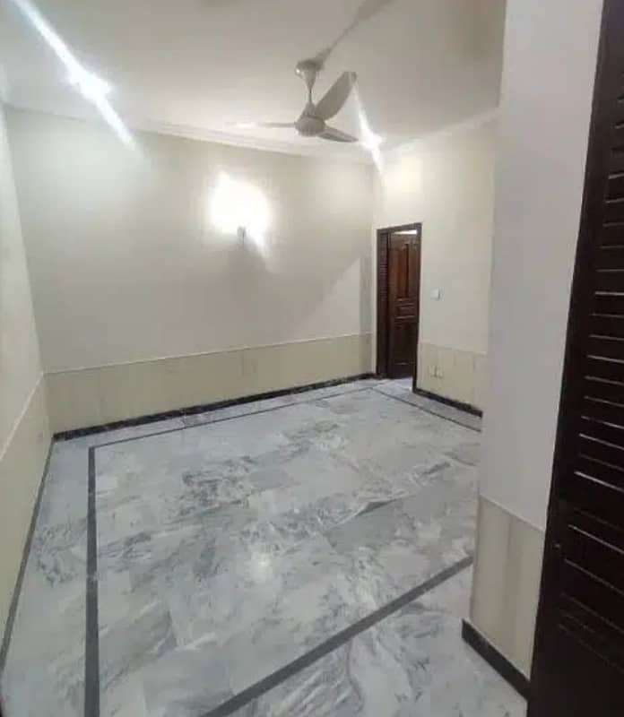 5 Marla Ground Floor Portion For Rent G-11/1 7