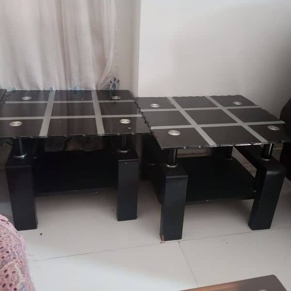 3 table set. like new 0